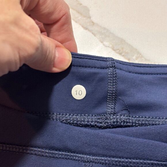 Lululemon Run Pace Crop Capris Workout Leggings 2012-2014 Blue Side Stripe 10 - Picture 7 of 15